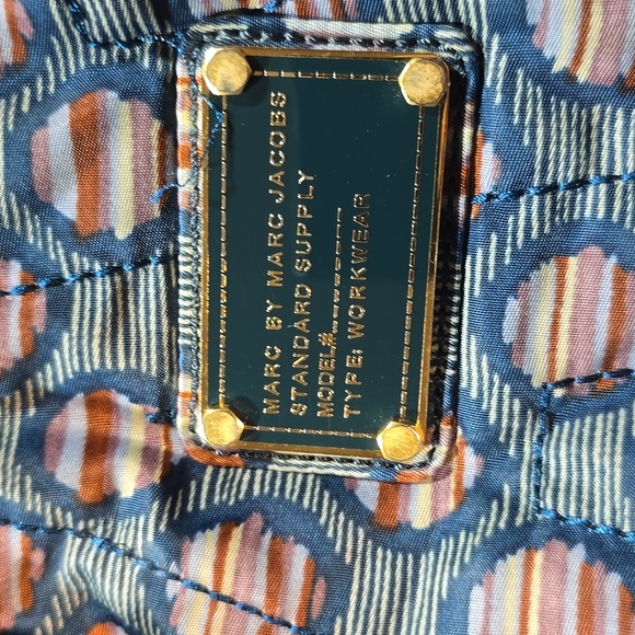 Marc by Marc Jacobs nylon tote. - Picture 2 of 6